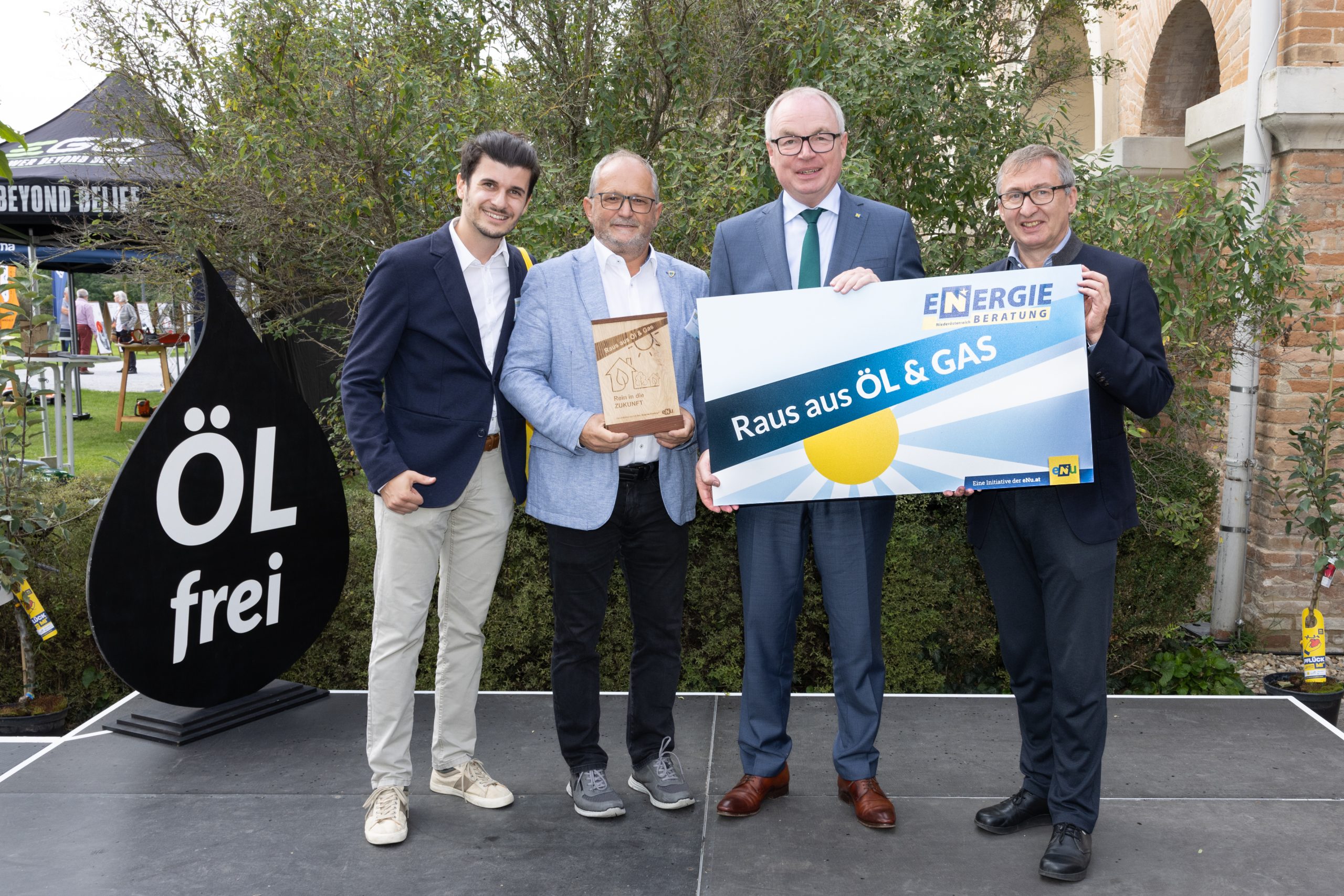 Out of oil & gas - Scharndorf municipality receives award